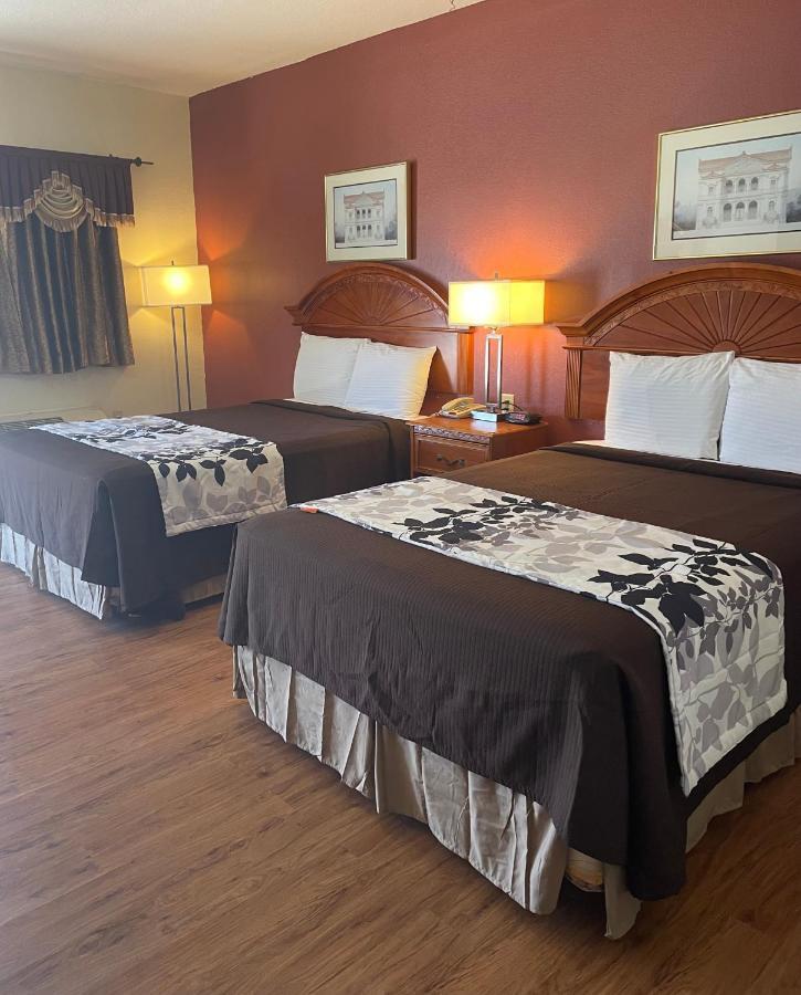 Relax Inn Dilley ภายนอก รูปภาพ